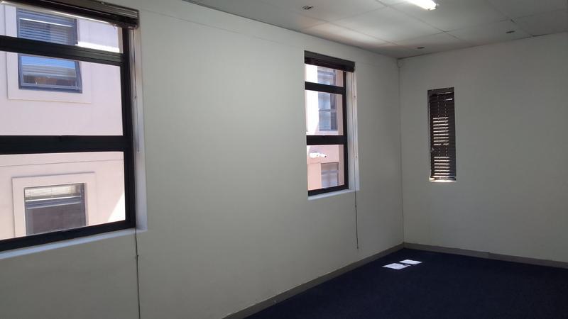 To Let commercial Property for Rent in Parow North Western Cape